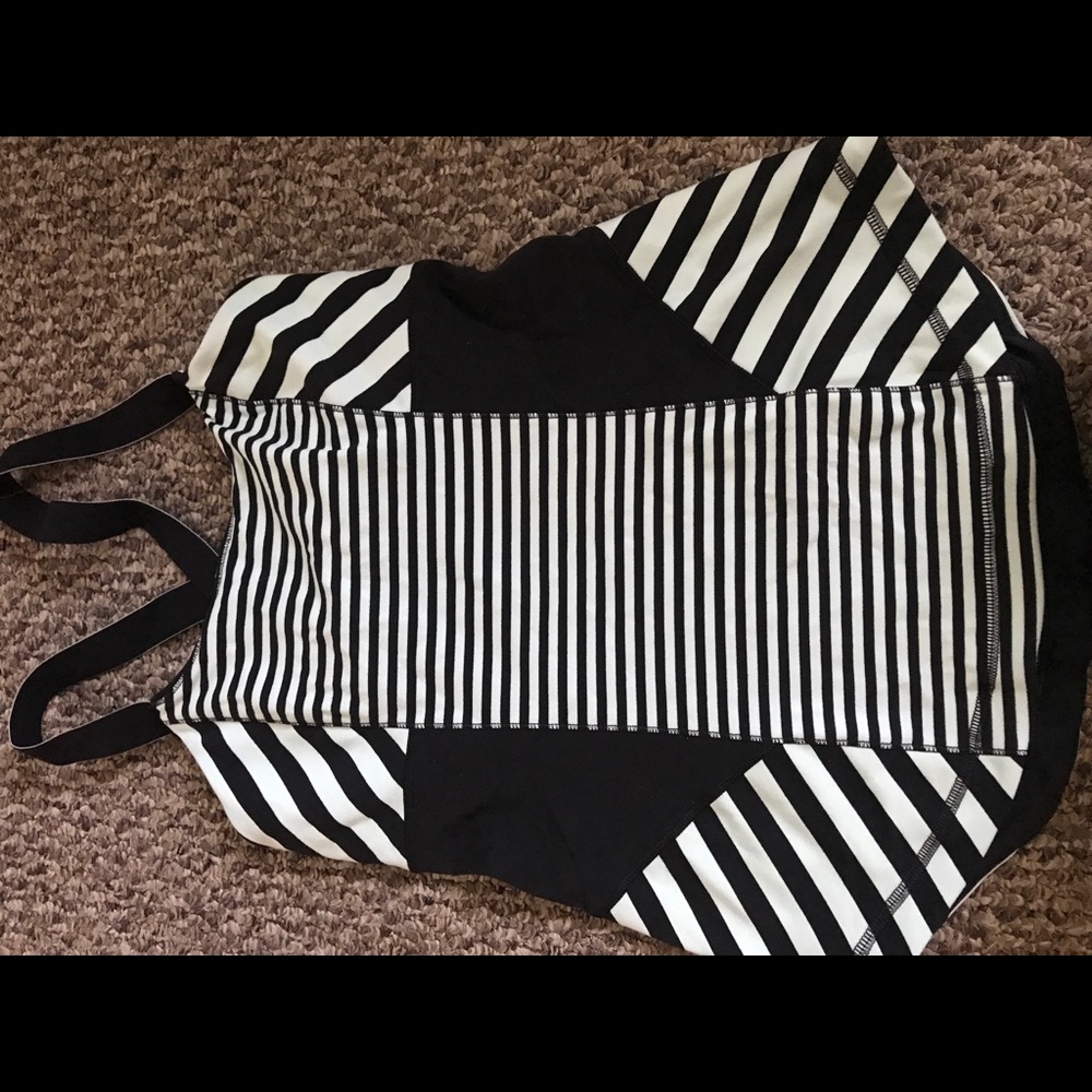 Lululemon Top - Picture 4 of 5